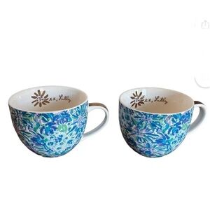 LILLY PULITZER Pair of Coffee Mugs in Blue and Purple Lion Around Print no box